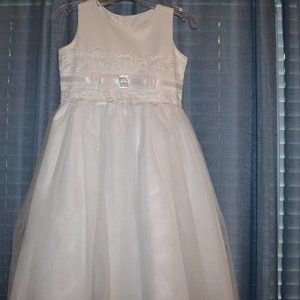 Swea Pea & Lilli Girls Size 8X 1st Communion Dress with Sara Louise Veil